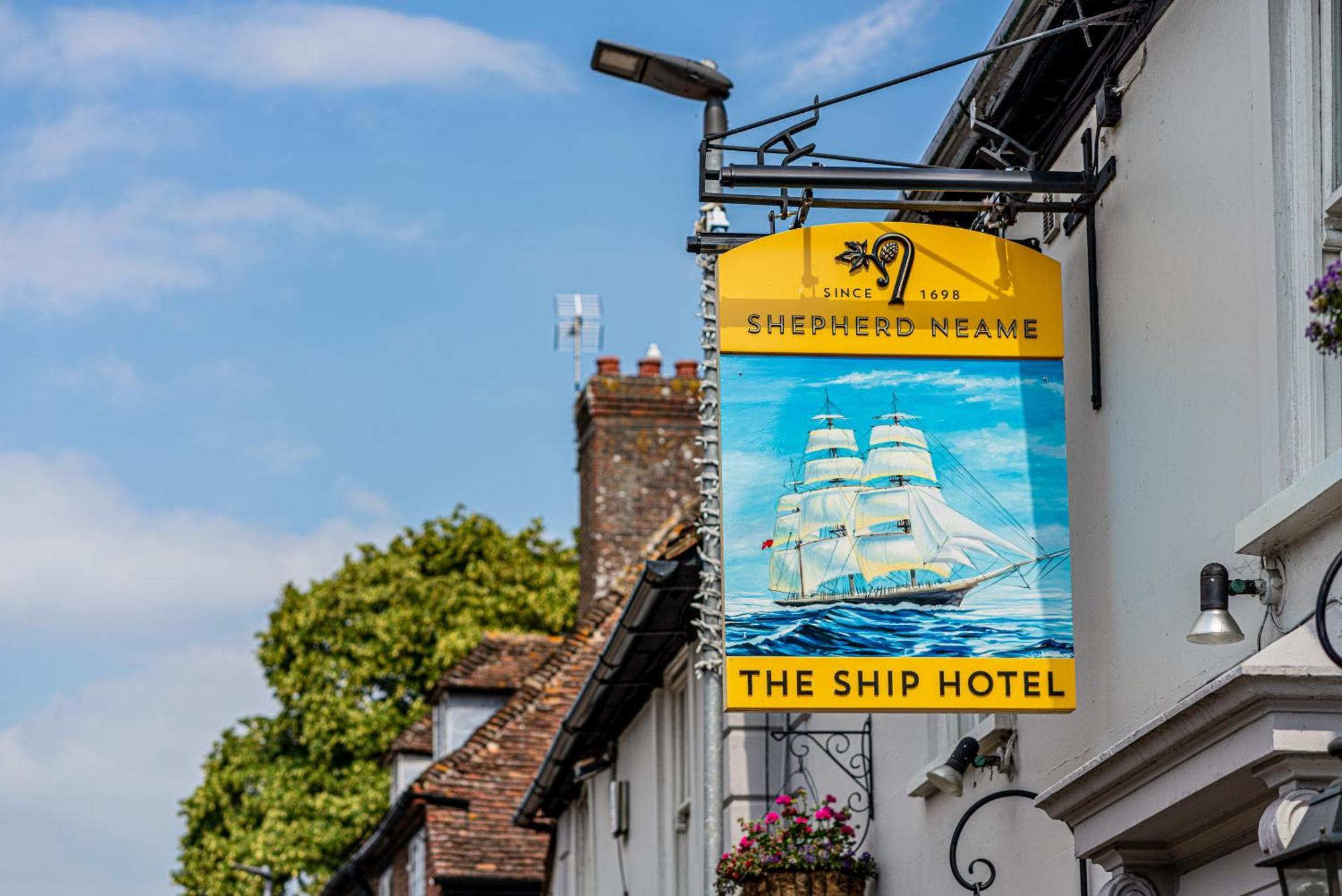 The Ship Hotel New Romney Eksteriør bilde